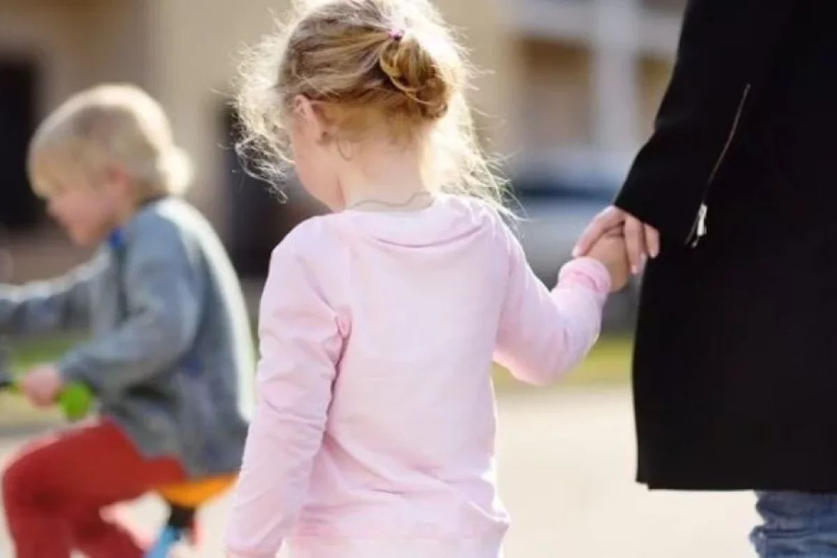 Uşaqların qəyyumluğa verilməsi ilə bağlı - YENİLİK