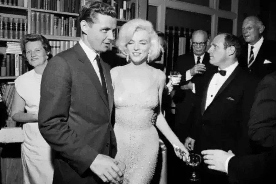 Merilin Monro iş adamı tərəfindən öldürülüb? - FOTO