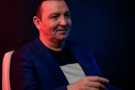 "Məni xına məclislərinə çağırın" - Əməkdar artist