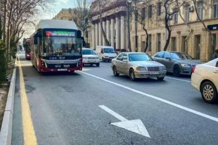 Obyektlərin qarşısında maşın saxlamağa niyə icazə verilmir?