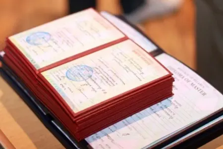 Xaricdə təhsil almış daha 82 nəfərin diplomu - TANINMADI