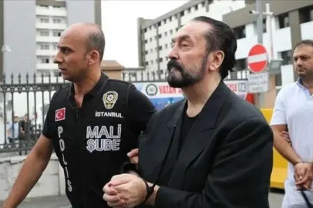 Adnan Oktar BƏRAƏT ALDI