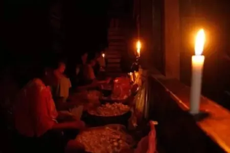 Bu dəfə Asiya ölkəsi qaranlığa qərq oldu