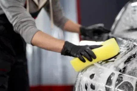 Əlavə xərclər olmadan avtomobilin salonunu təzə saxlamağın üsulları