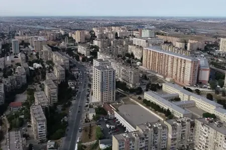 Qəzalı binaların sökülməsi niyə ləngiyir?