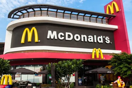 "McDonald's" restoranlarına maraq azalır - Şirkət müştəri itirir