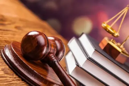 Rüşvət alan sabiq məhkəmə hakimi barədə qərar verildi