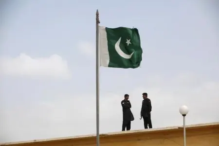 Pakistan hava məkanını bağladı