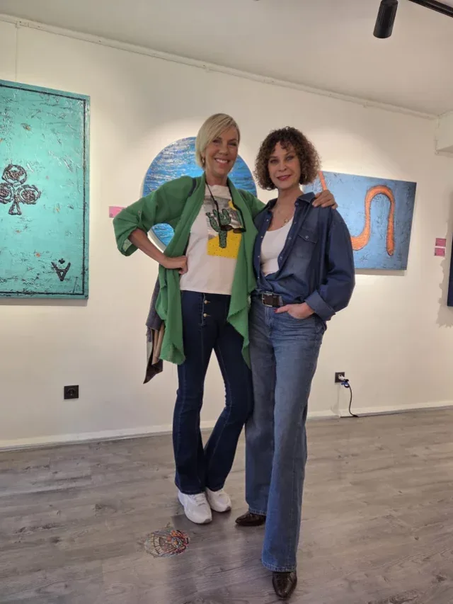 "Kurtlar Vadisi"nin məşhur aktrisası görün indi nə işlə məşğuldur - FOTO