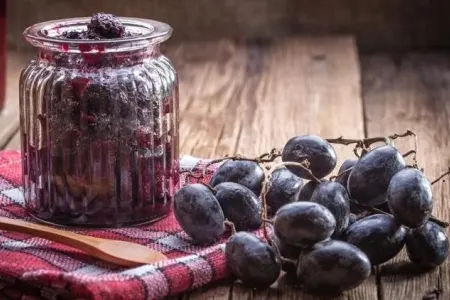 1 qaşıq yeyənlər 10 il xəstələnmir