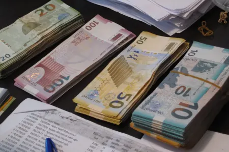 Bu şəxslərə ömürlük 1500 manat verilir – - ŞƏRTLƏR