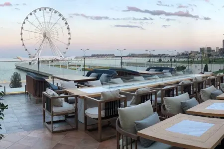 Bakıda müğənni restoranda arvadını DÖYDÜ: - ŞOK HADİSƏ