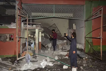 Hindistan-Pakistan arasında döyüşlər gedir - Ölənlər var
