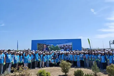 Leyla və Arzu Əliyevanın iştirakı ilə növbəti ağacəkmə aksiyası keçirildi