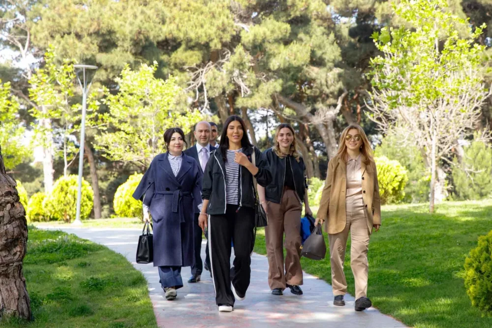 Heydər Əliyevin doğum günü münasibətilə ağacəkmə aksiyası keçirilib