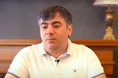 Rəşad Dağlının son halı: - Arıqlayıb saçları ağarıb...