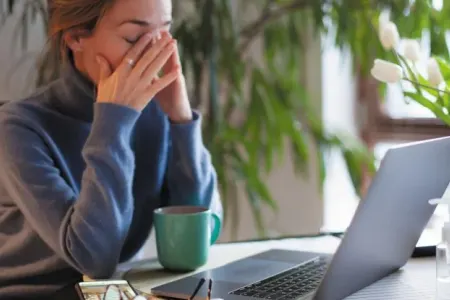 Qadınlara xəbərdarlıq: - Bu sindrom tükənməyinizə səbəb olur