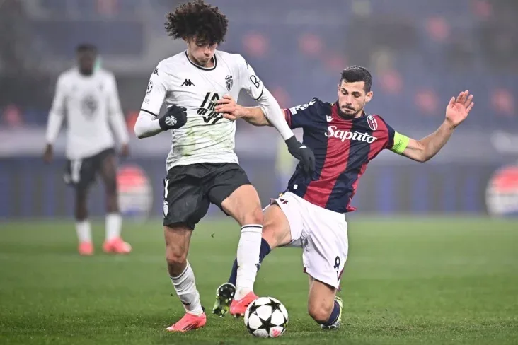 "Barselona" məhsuldar hücumçunu alır