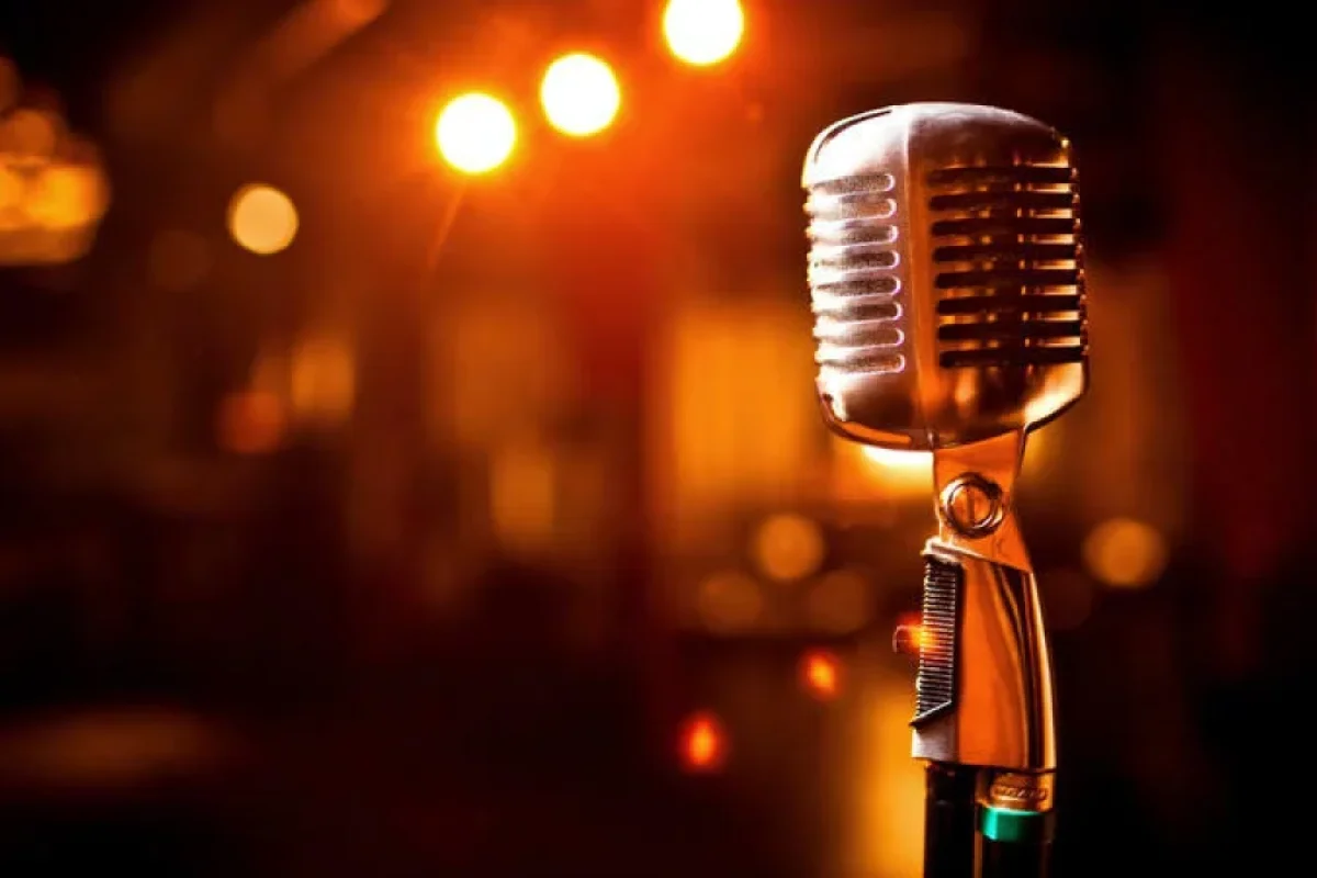 Yanaraq həlak olan müğənni faciədən əvvəl görün kimi TƏHQİR EDİB - FOTO