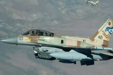 İsrail öz ərazisini bombaladı