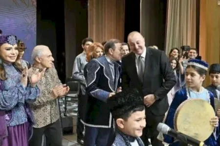 Prezident Xalq artistindən nə soruşub? - Maraqlı detal