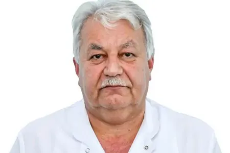 Xanımı işsiz qoyan xəstəxana direktoru cəzalandırıldı