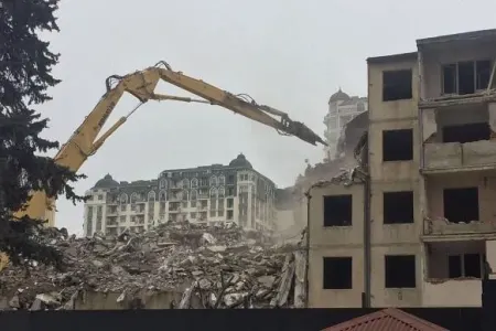 Bakıda məşhur şirkətin binaları söküləcək