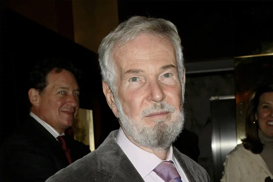 Məşhur rejissor və ssenarist vəfat etdi - FOTO