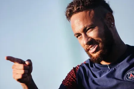 Neymarın yeni lüks avtomobili - FOTO