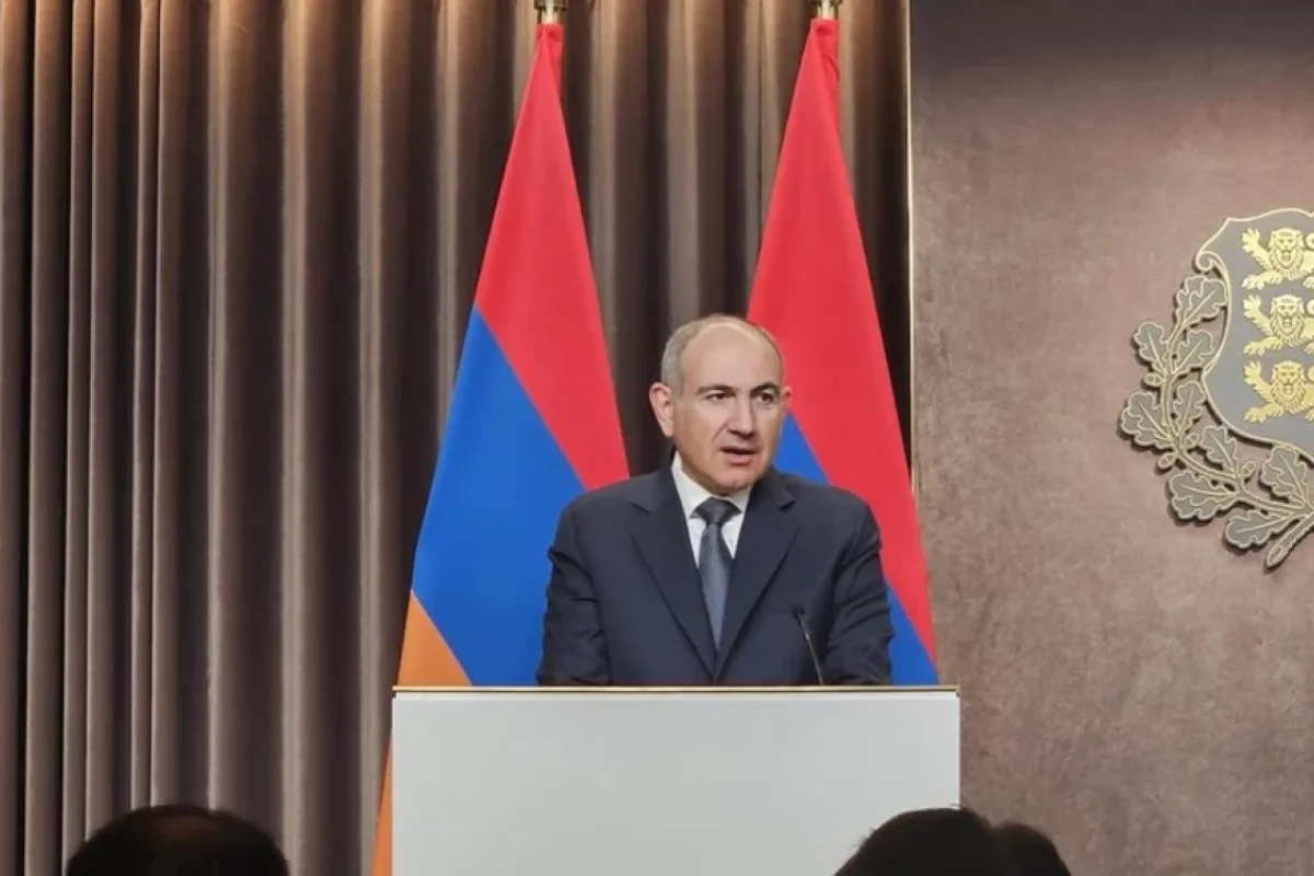 Paşinyan Albaniyaya səfərə yollandı