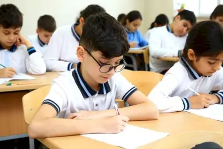 Məktəblərdə yay tətili qısaldılır?