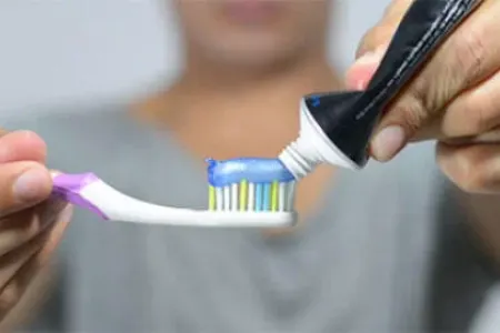 Məşhur diş pastalarında zəhərli maddələr aşkarlandı
