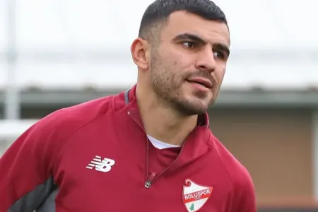 Vüsal İsgəndərli "İstanbulspor"la vacib oyuna çıxa bilməyəcək