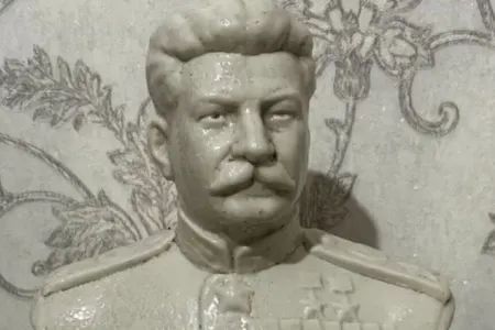 “Stalinin başı” satılır! - Razılaşma yolu ilə...
