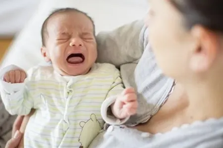 Körpə uşaqlar niyə ağlayır?