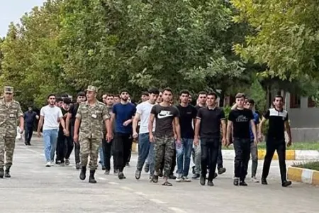 Hərbi vəzifəlilərin təlimindən görüntülər - Video