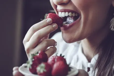 Kimlərə çiyələk olmaz?