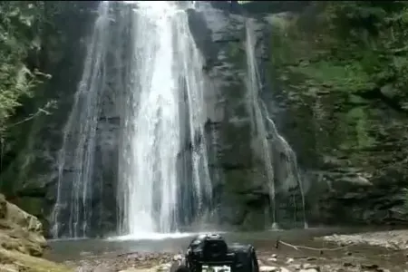 Azərbaycanda yeni şəlalə tapıldı