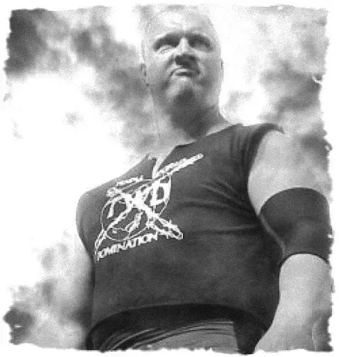 Tanınmış güləşçini maşın vurdu, öldü - FOTO