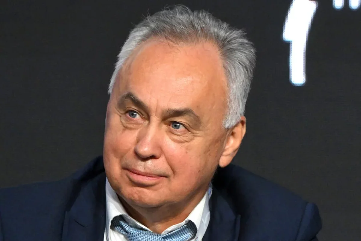 Nəqliyyat nazirinin keçmiş müavinin ev dustaqlığı uzandı