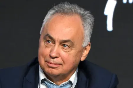 Nəqliyyat nazirinin keçmiş müavinin ev dustaqlığı uzandı