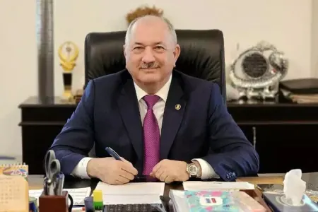 İcra başçısı bəzi işçiləri vəzifəsindən azad etdi
