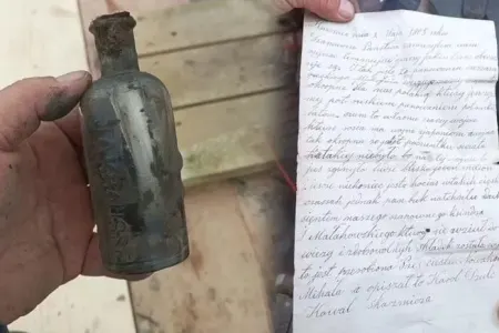 120 illik şüşədən çıxan məktub