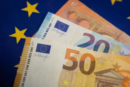 Pul vahidi dəyişdi: Avrodan istifadə ediləcək