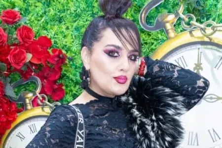 Elza: "Anam məni ziyana saldı, bu yaşımda banka borc ödəyirəm"