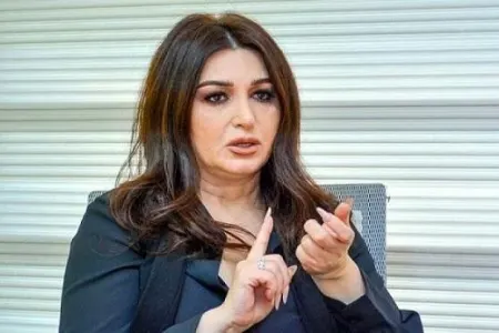 "Əsəbdən qıp-qırmızı oldu"