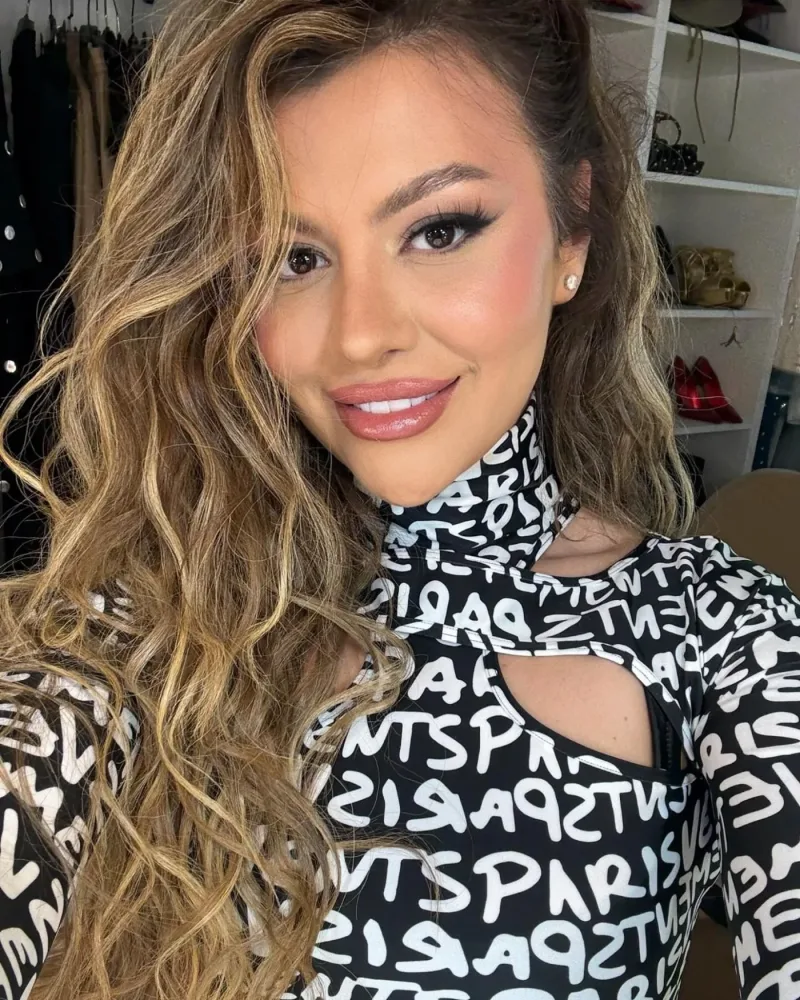 Aygün Kazımovanın qızı bütün günü bu işlə məşğuldur - – FOTOLAR