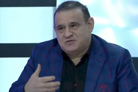 "Səsimi batırmaq, məni ört-basdır etmək istəyirlər”