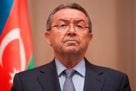 Misir Mərdanovdan nazirə çağırış - “Uşaqları “şikəst” edirsiniz...”