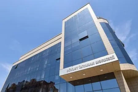 7 nəfərdə mobil telefon, 2 nəfərdə isə “ağıllı” saat aşkarlandı